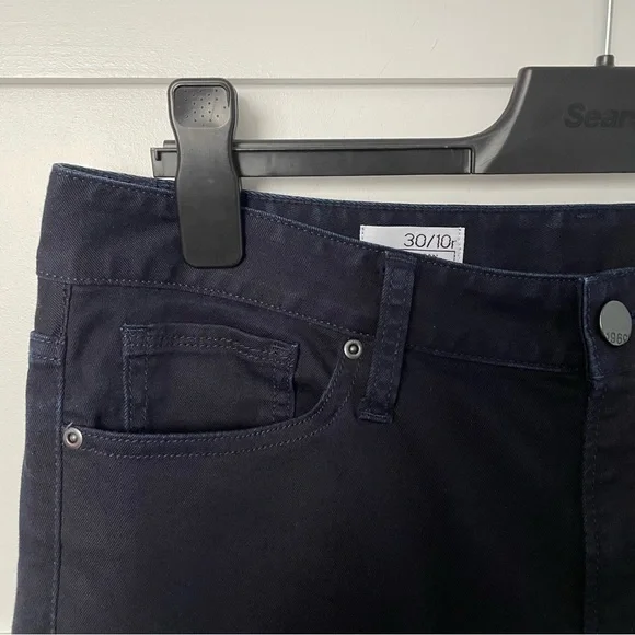 NWOT Ladies Dark Blue Jeans by GAP - Picture 2 of 8